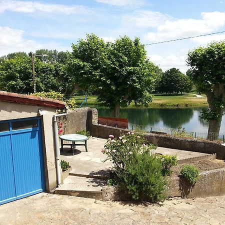 Le Gite Du Port Saint-Pierre-de-Boeuf Room photo